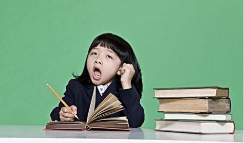 父母如何幫助孩子走出厭學(xué)情緒？