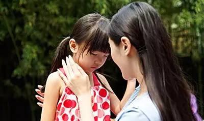 學(xué)會(huì)如何化解孩子內(nèi)心的壓抑情緒